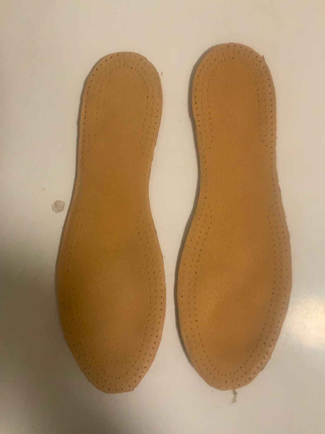 Natural foot movement when walking and running